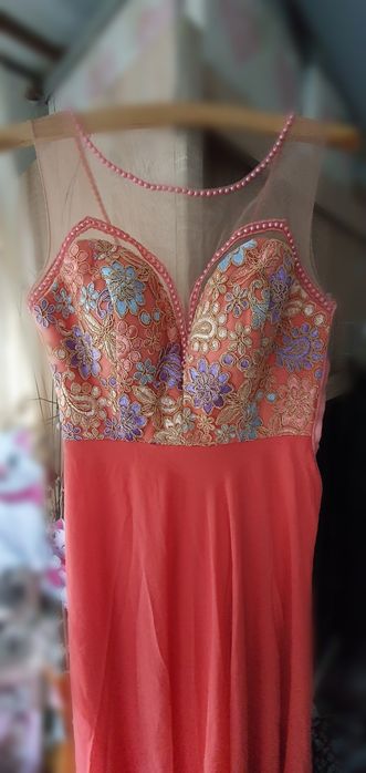 Rochie corai marimea 38