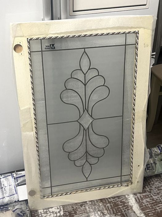 Срочно продаю Классический (МДФ) крашенный кухонный мебель