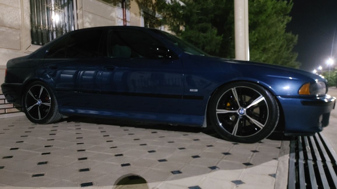 BMW E39 530i рестайлинг