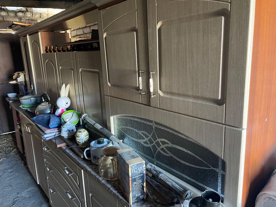 продается  кухонный  гарнитур