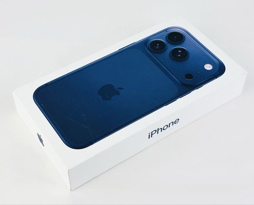 НАЛИЧЕН! Apple iPhone 17 Pro 256GB Deep Blue Гаранция!
