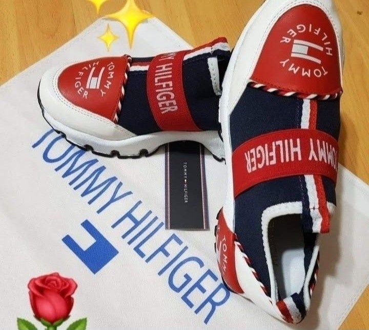 Adidasi Tommy Hilfiger new model, saculet, etichetă