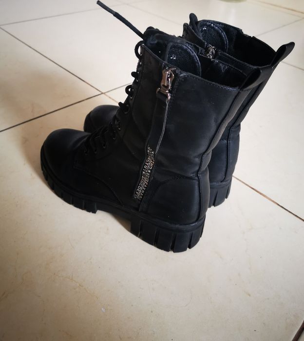 Cizmulite de iarna nr 35