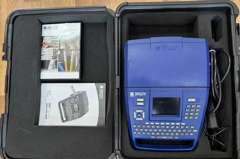Brady стационарный термотрансферный принтер этикеток