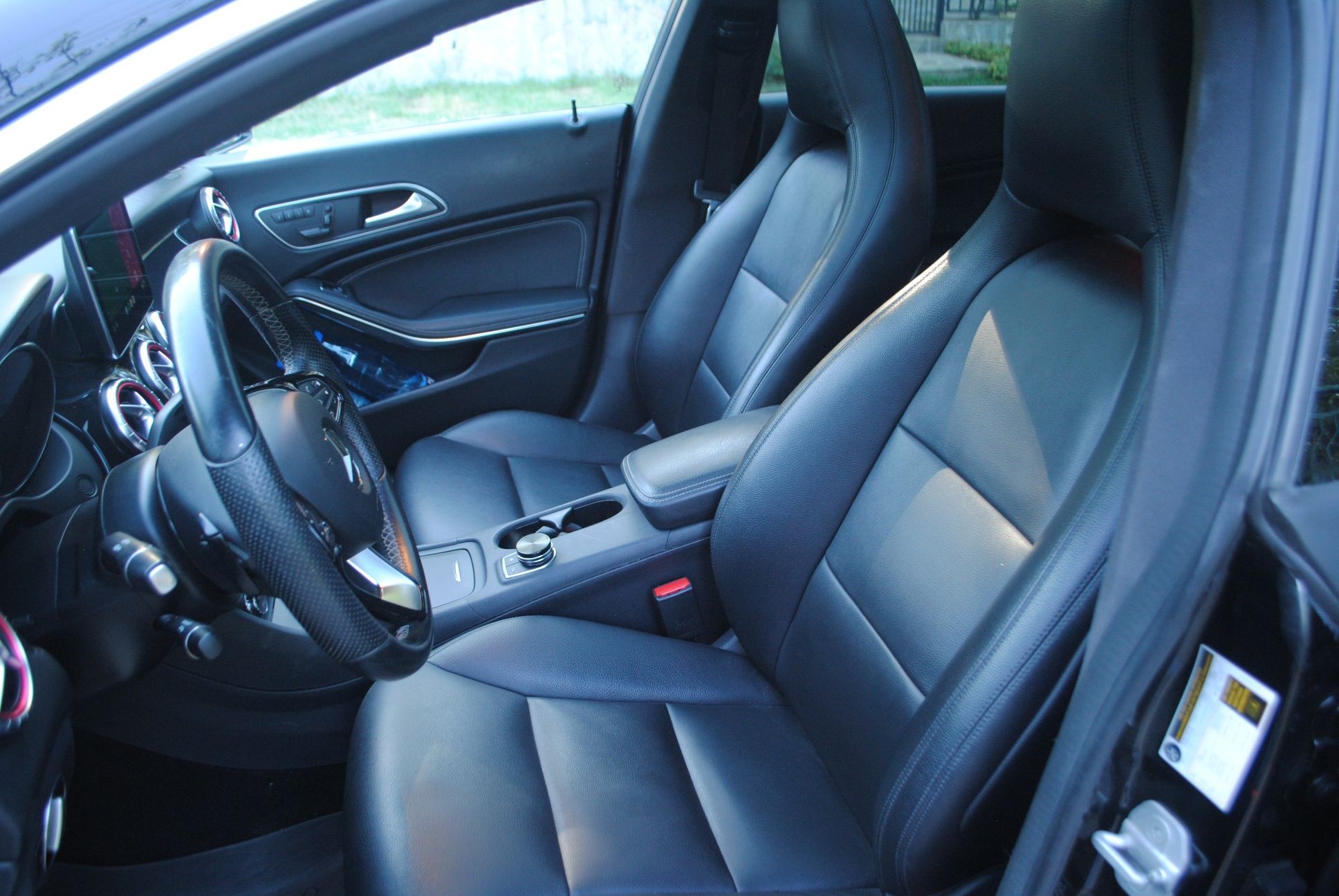 Mercedes-Benz CLA 250 4Matic AMG Sport пакет