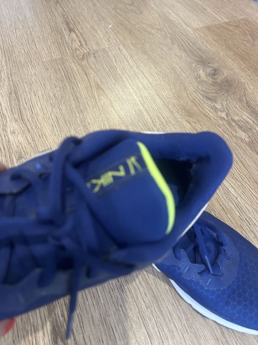 Adidasi Nike Legend