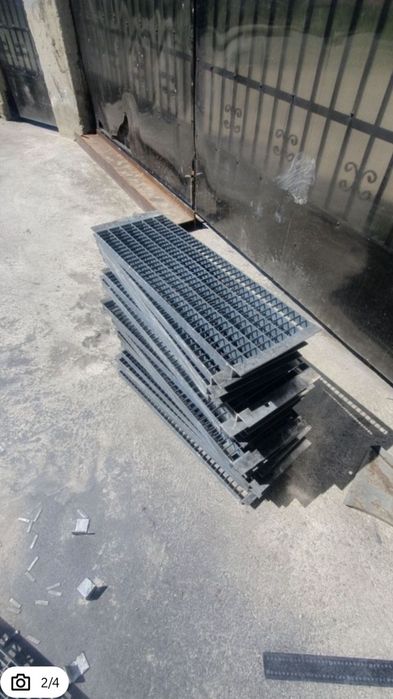 Trepte zincate antiderapante