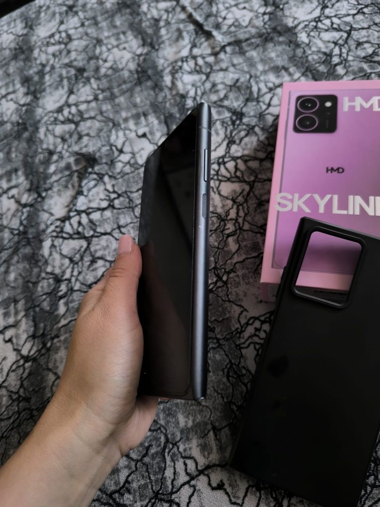 Смартфон GSM HMD SKYLINE BLACK 6.55 ", 256 GB, RAM 12 GB, 108+50+13 MP