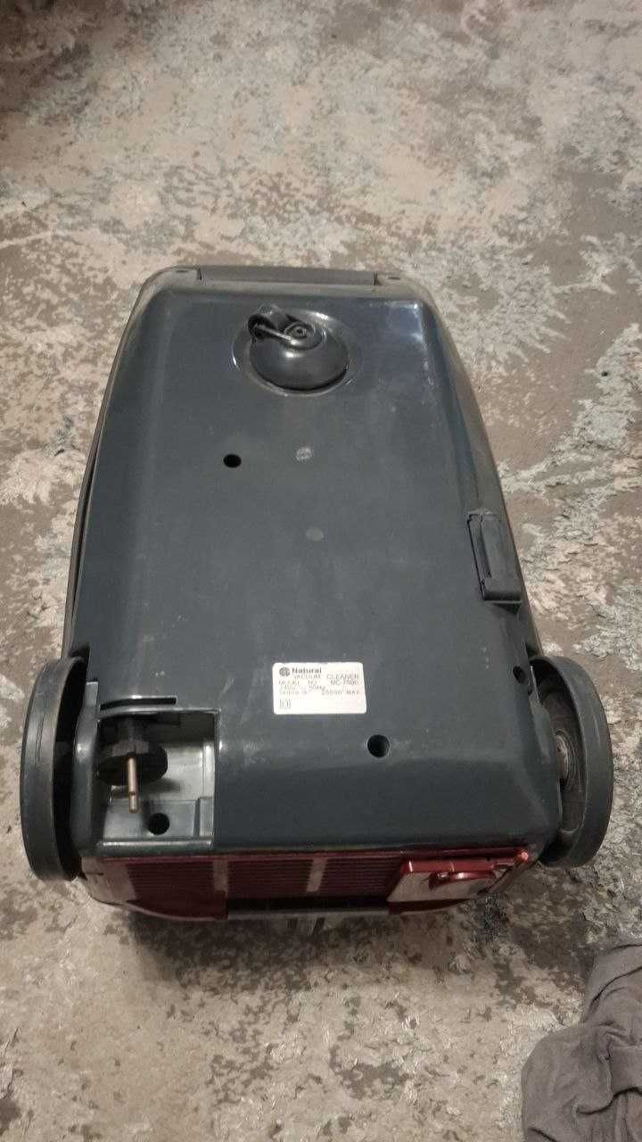 Продам б/у пылесос N aturale MC 7590 – работает отлично,