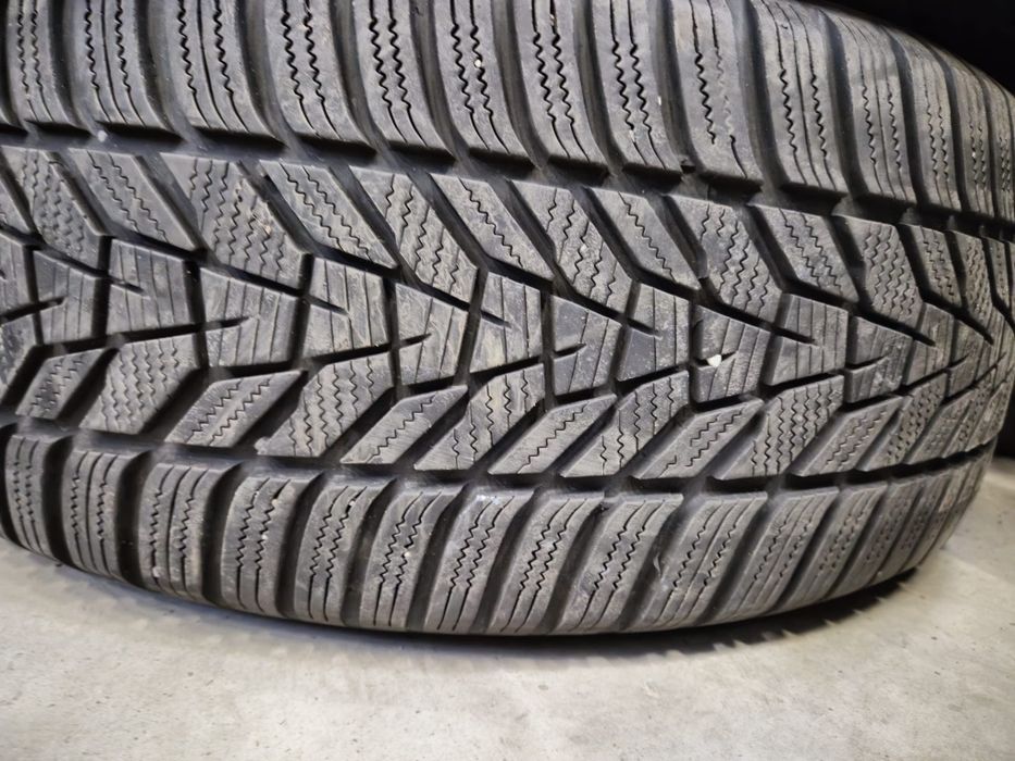 4 anvelope iarna Hankook 255 55 18 aproape noi