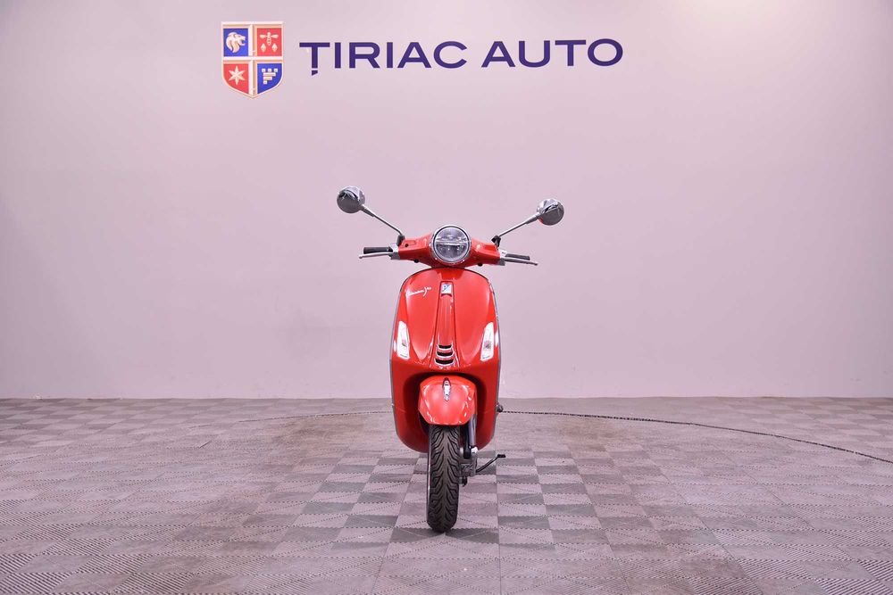 Piaggio Vespa Primavera 50 Red