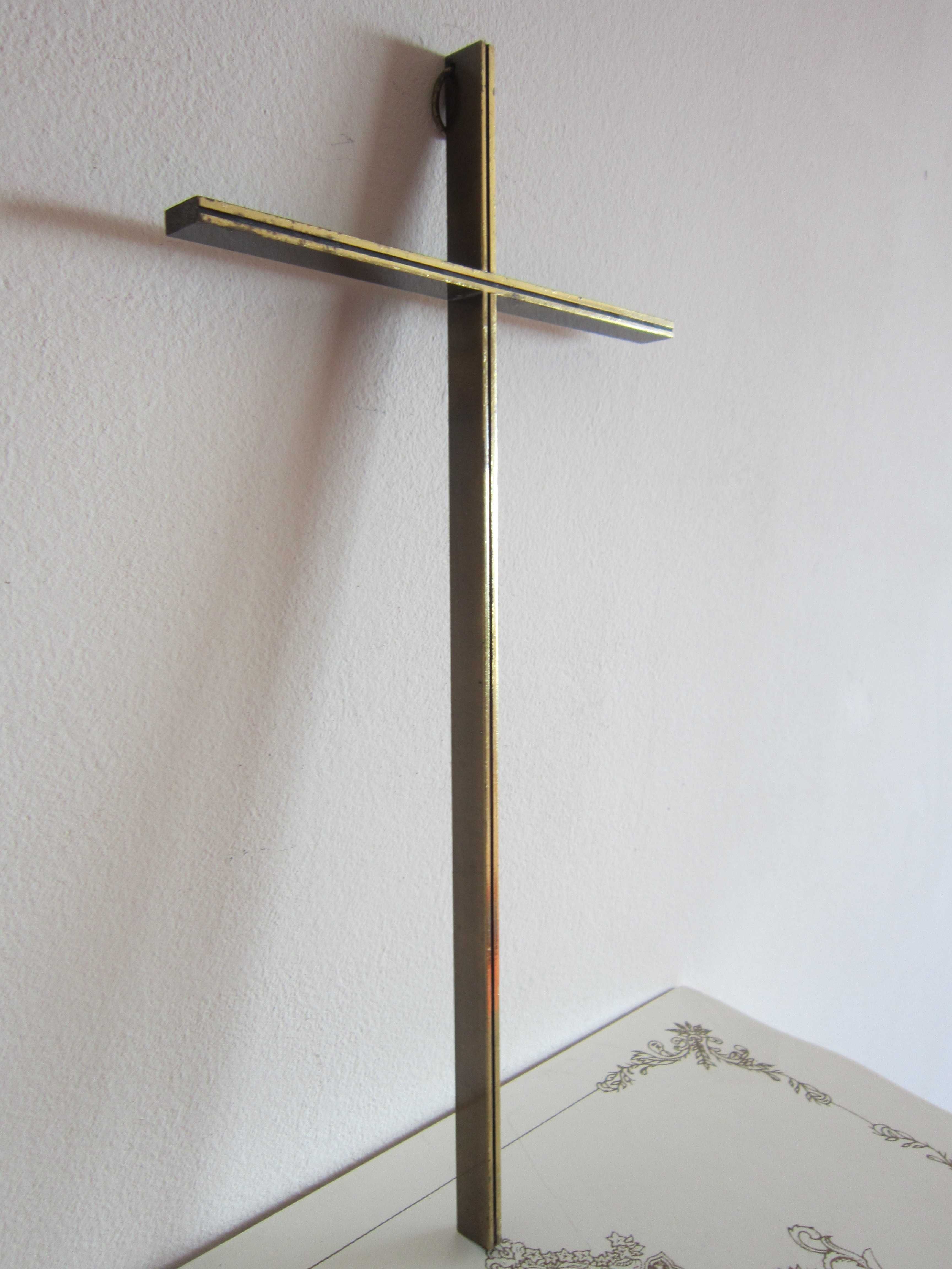 cadou rar Crucifix Cruce vintage de colectie bronz Germania 1960
