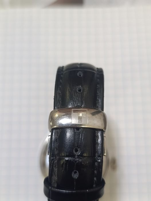 Часы TISSOT. Автоподзавод .Швейцария
