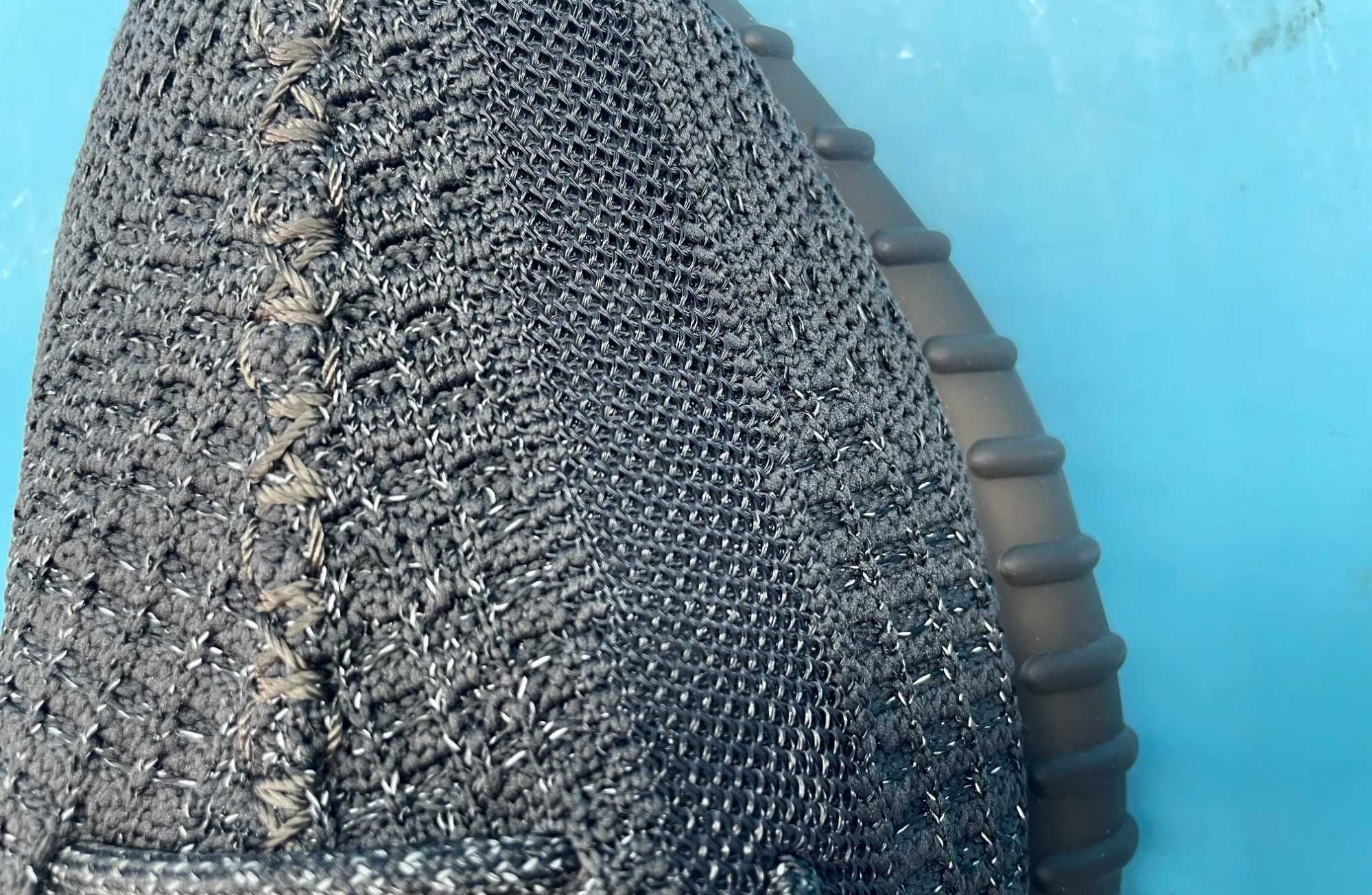 Yeezy Boost 350 V2 Black Reflective 33.5 / 34 | Нови