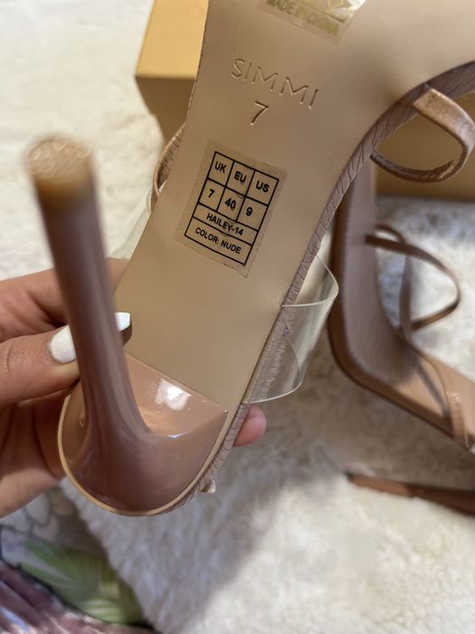 Simmi London висок ток 40 номер