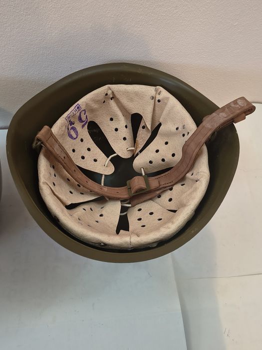 Casca militară, armata