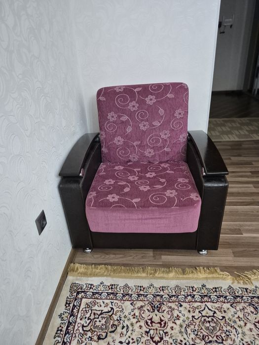 Кресло в количестве 2 шт