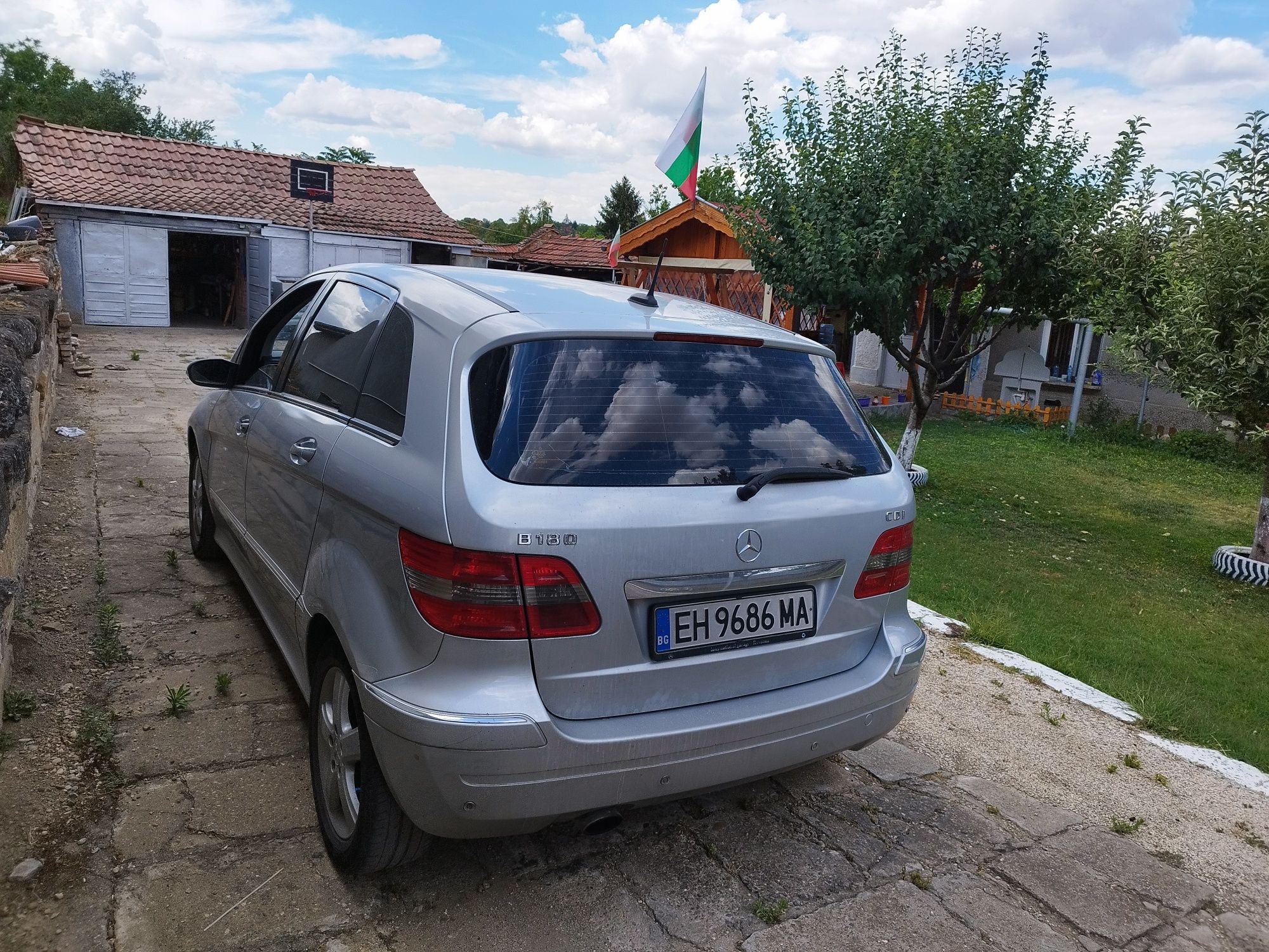 Мерцедес  b180 2.0cdi