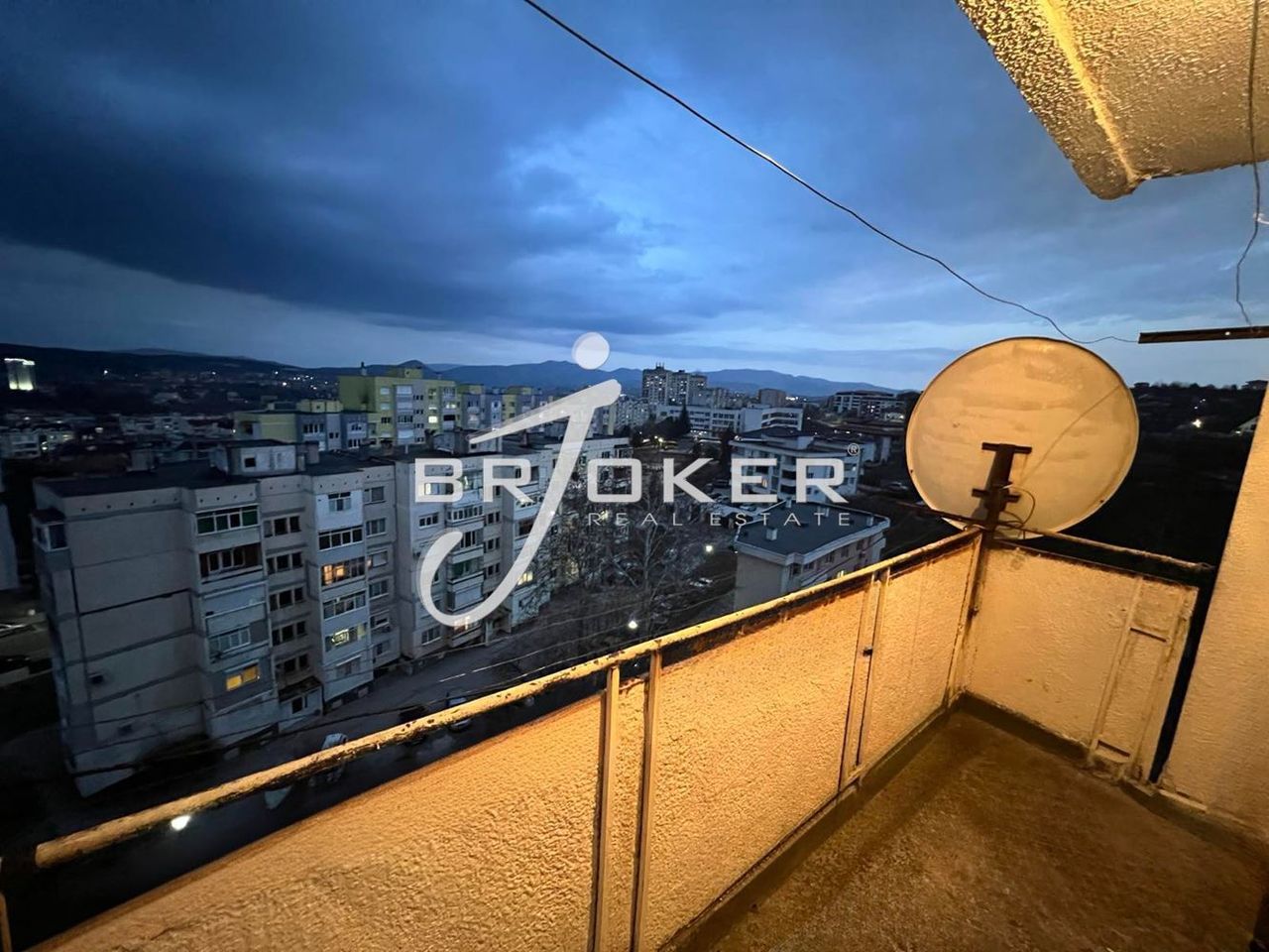 Продава се Многостаен апартамент в Кърджали, Възрожденци - 98 кв.м за 521 €/кв.м - Снимка #7