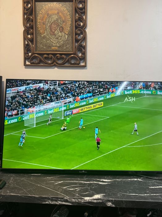 40” Smart TV Smarttech