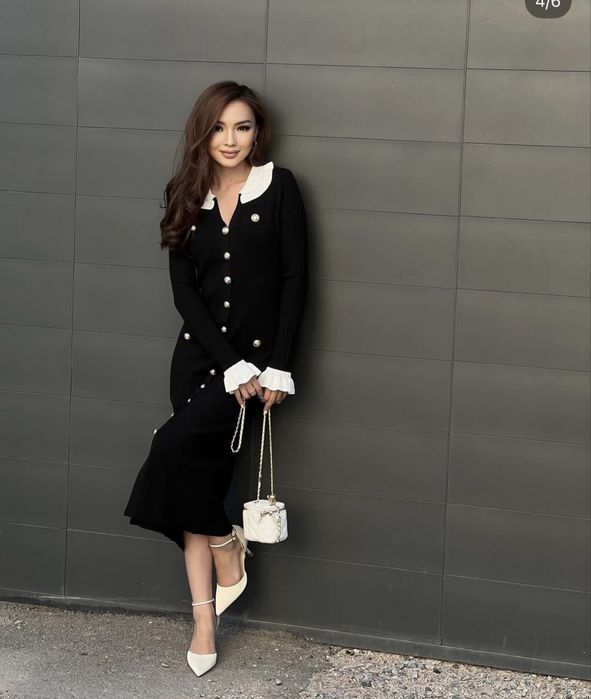 Женское платье срочно продаётся.