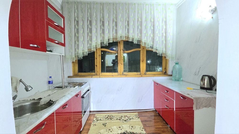 Продается 3 ком. Квартира по ул. Гагарина площадью 65 кв.м. Ор. 8 март