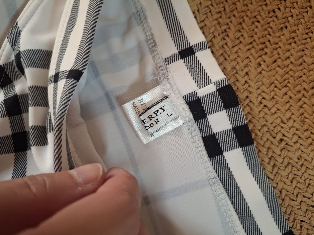 Бански горнище ,р 36С. River Island,Burberry