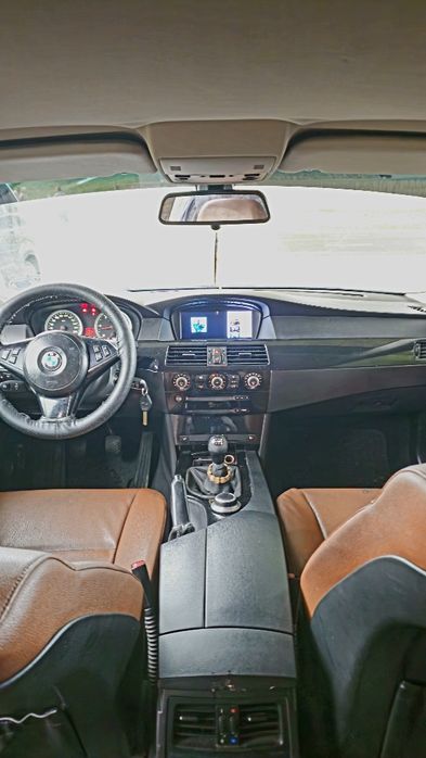 BMW E60 525d M-pack aprox 300cp