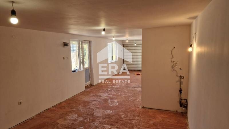 Продава се Офис в Варна, Бриз - 42 кв.м за 1072 €/кв.м - Снимка #7