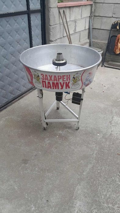 Професионална машина за захарен памук