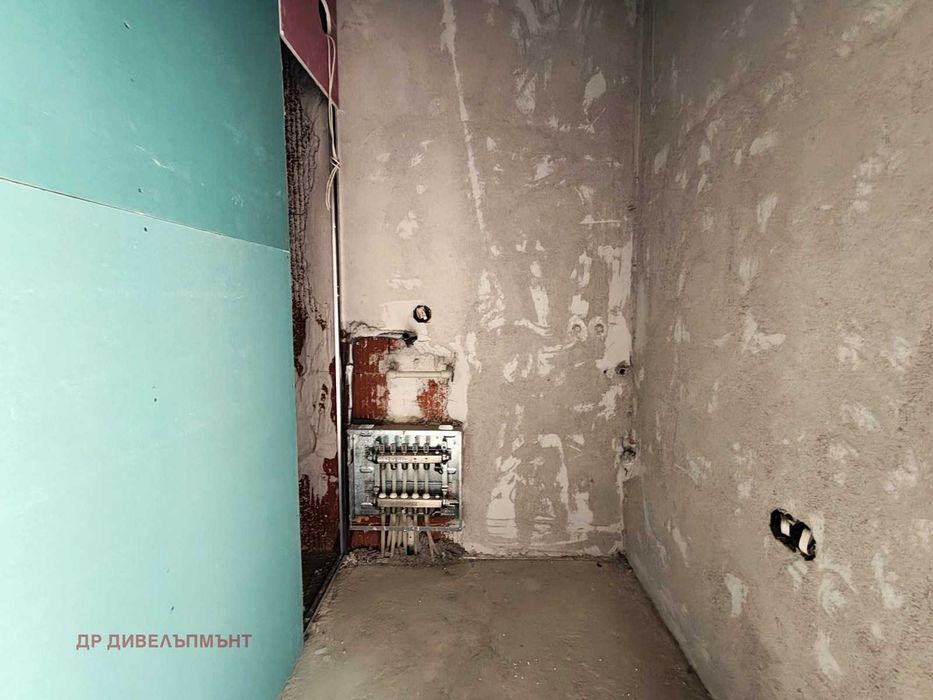 Продава се Тристаен апартамент в София, Манастирски ливади - 118 кв.м за 2626 €/кв.м - Снимка #12