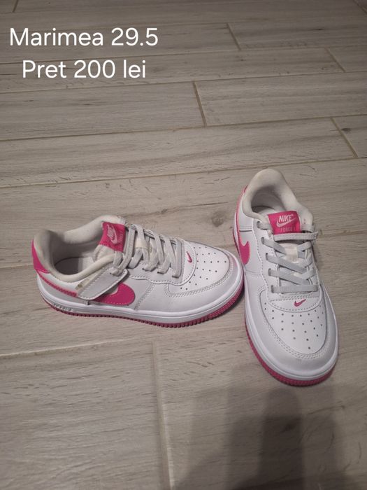 Vând Adidași si pantofi fetite