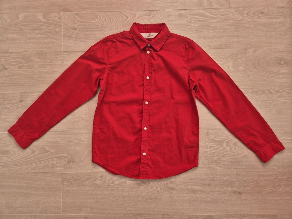 Много запазени ризи за момче на H&M размер 140