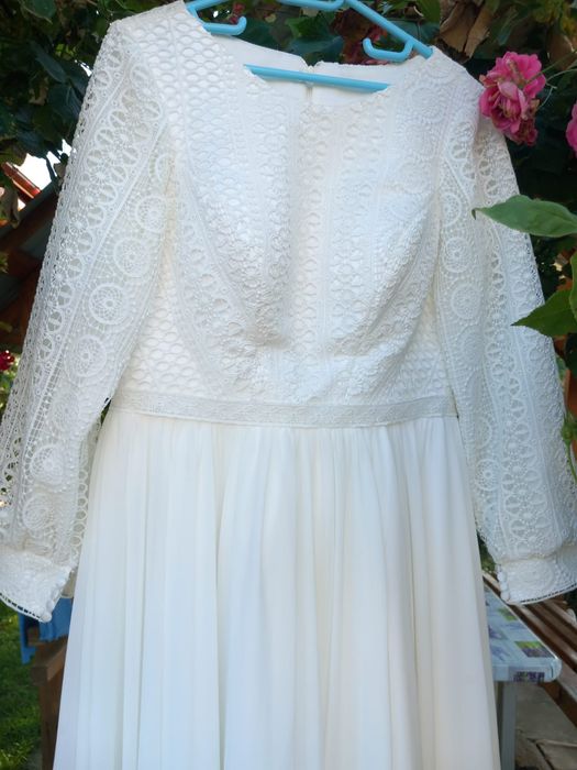 Rochie de nuntă .