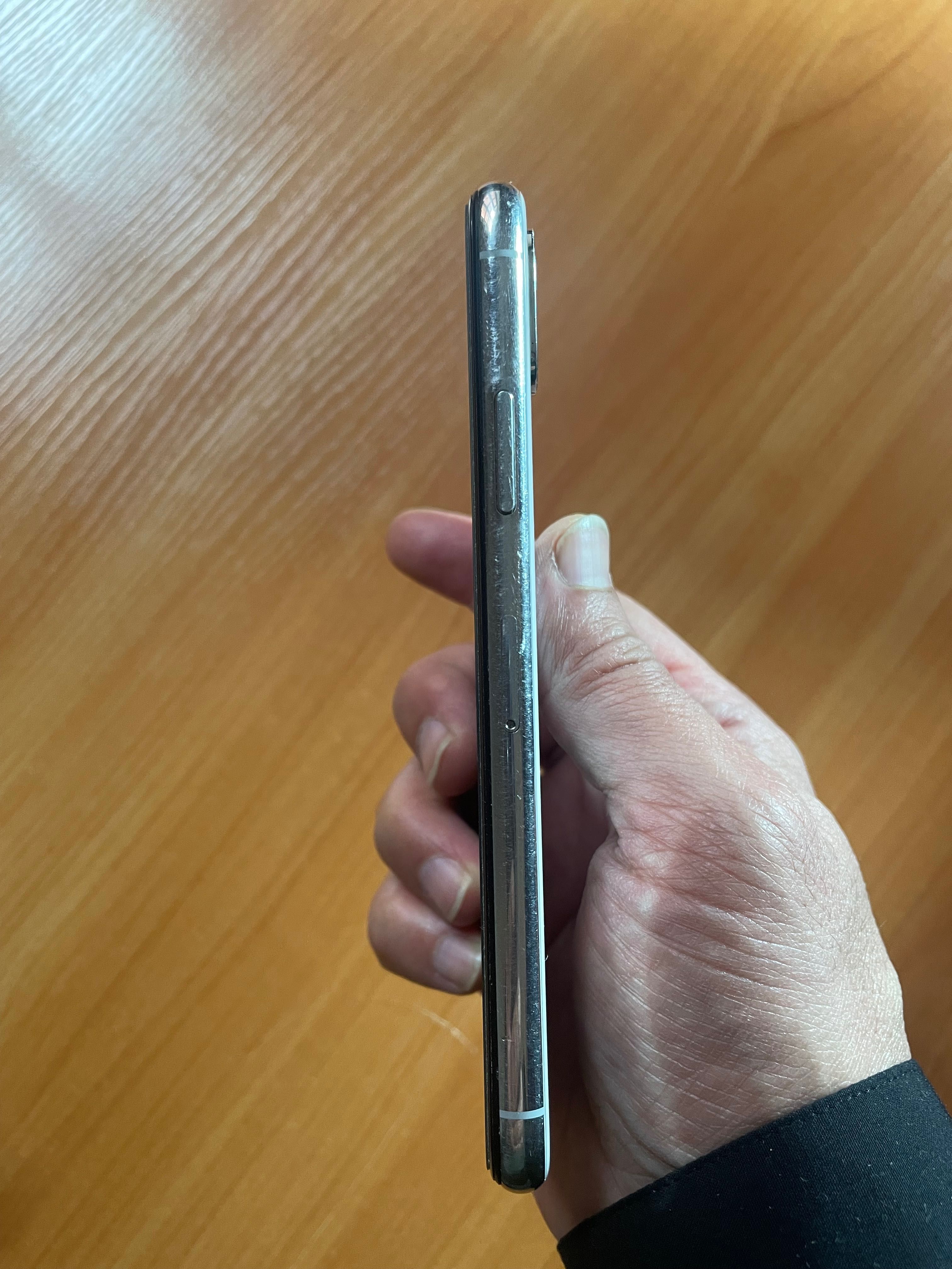 iPhone X 256 gb в хорошем состоянии
