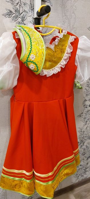 Продам  костюм русский на девочку