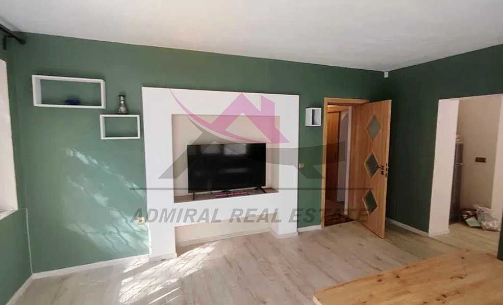 Топ Предложение! Красив и уютен! Двустаен+ Паркомясто- Червен Площад