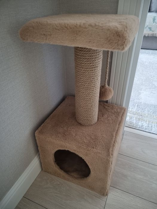 Продам домик для котят