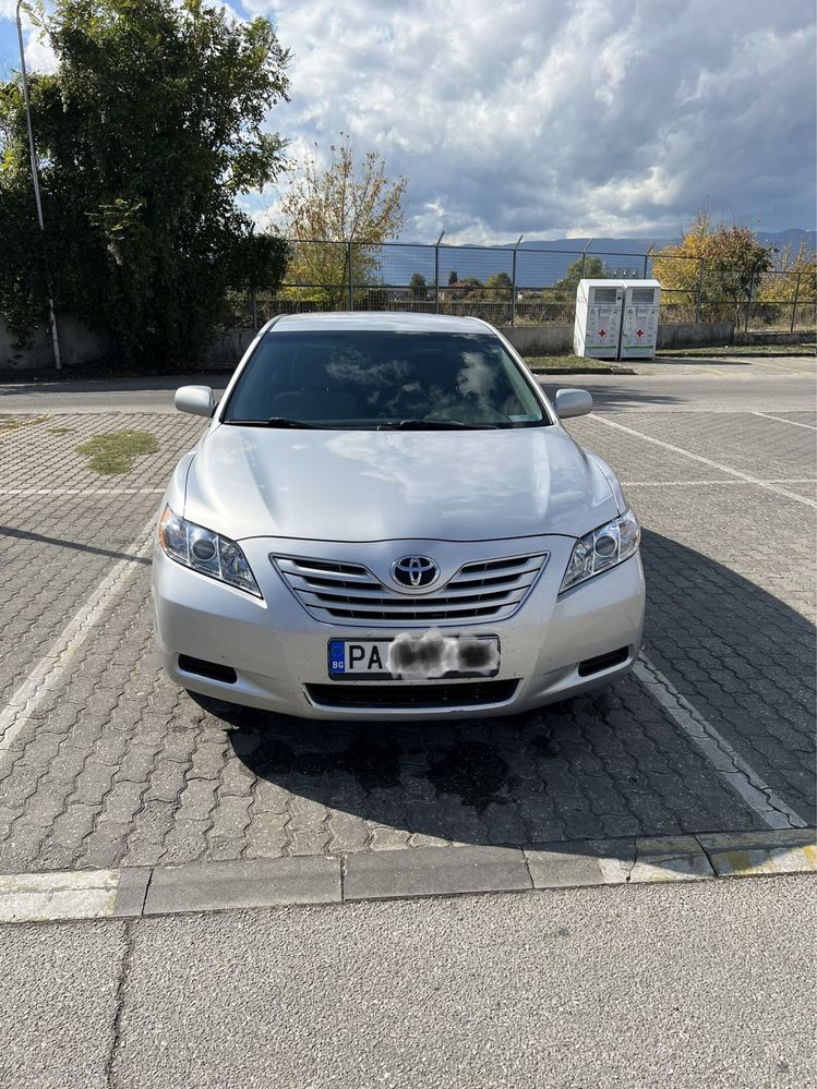Toyota Camry 2.4 бензин