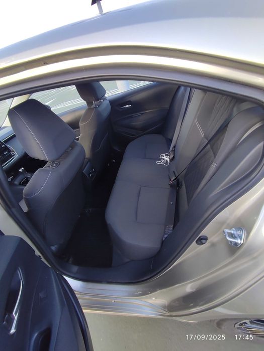 Toyota Corolla Sedan 1.5 model Business