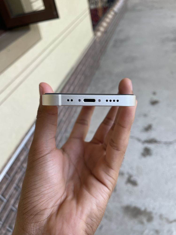 Iphone 12 mini.