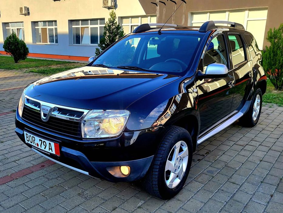Dacia Duster Dacia Duster 1.6i 16v benzina Euro5 2011
