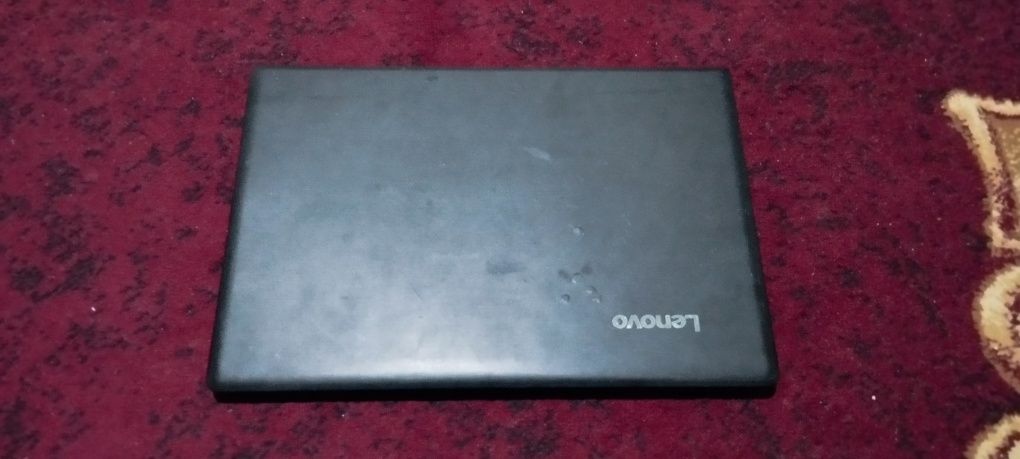 Lenovo ofisniy kampyuteri.