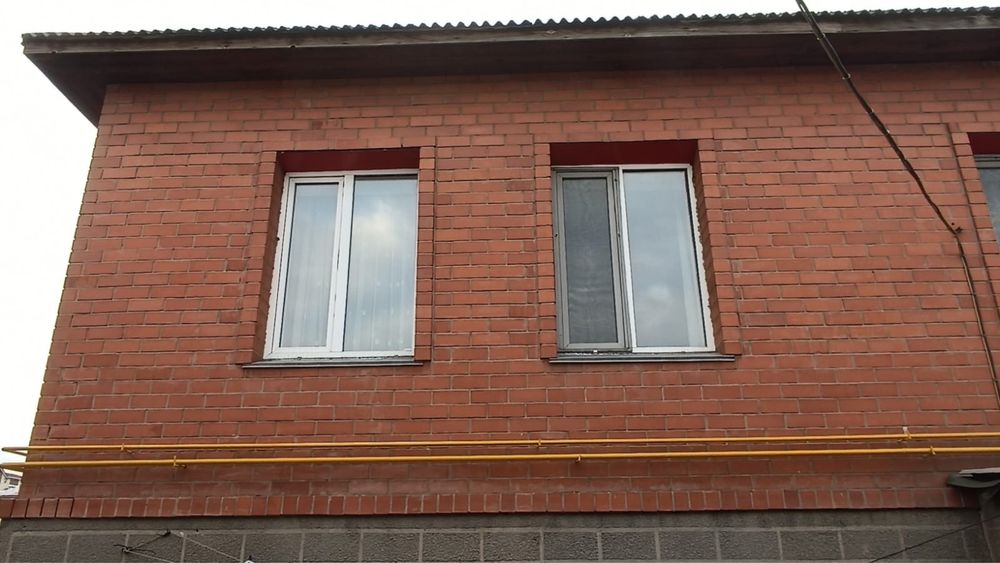 Окна пластиковые бу продам