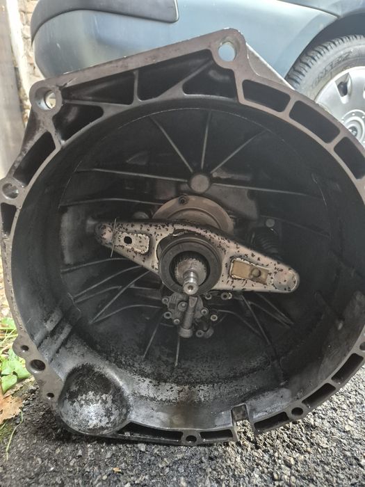 Ръчна скоростна кутия за БМВ Ф10-Ф11 2.0 д 180 кс