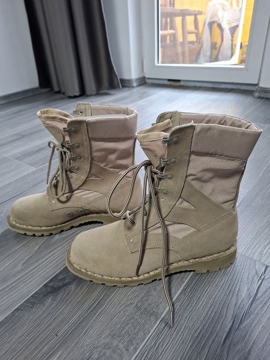 Bocanci armata mărimea 42