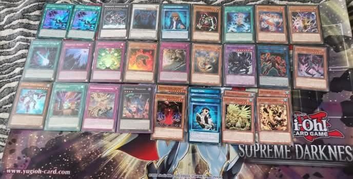 Продавам Yugioh сингли