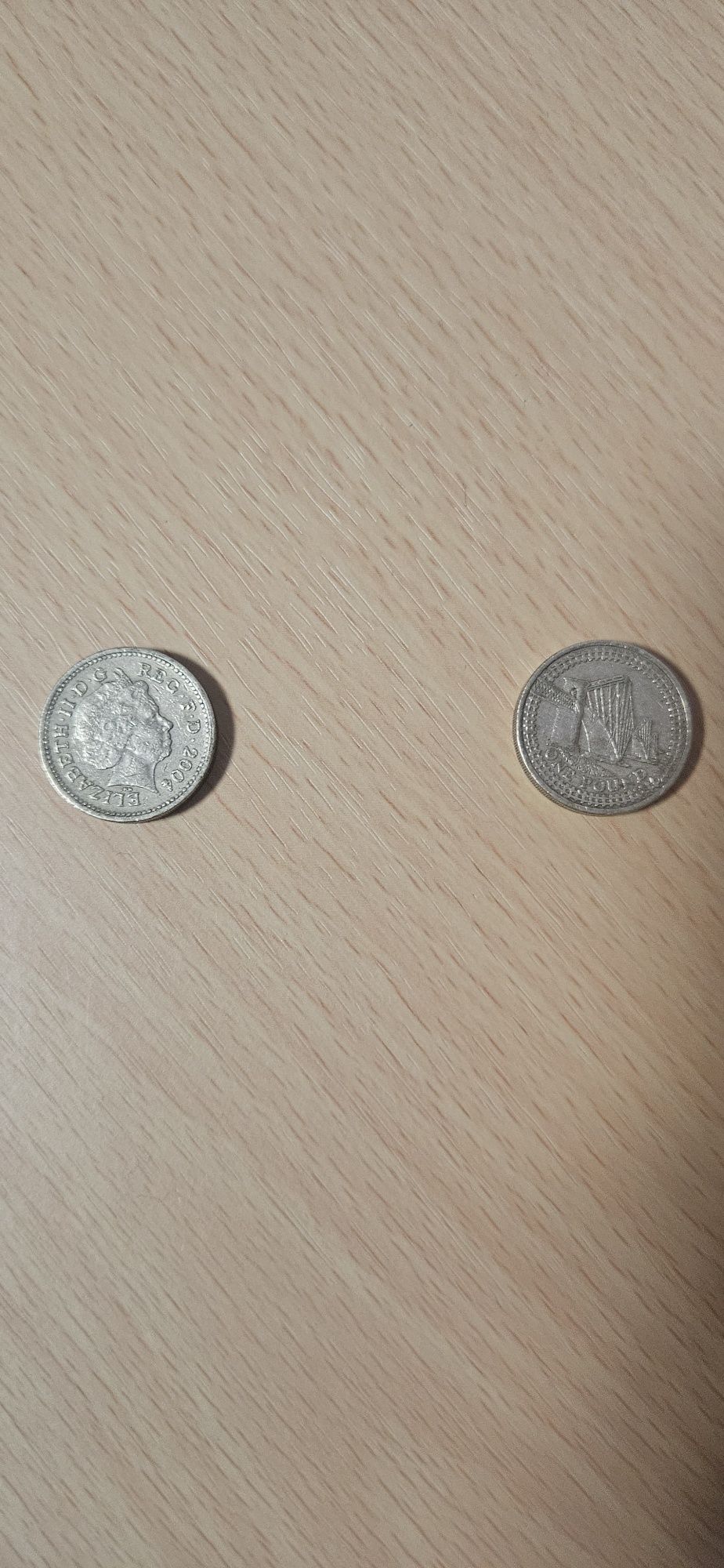 2 monede 1 pound