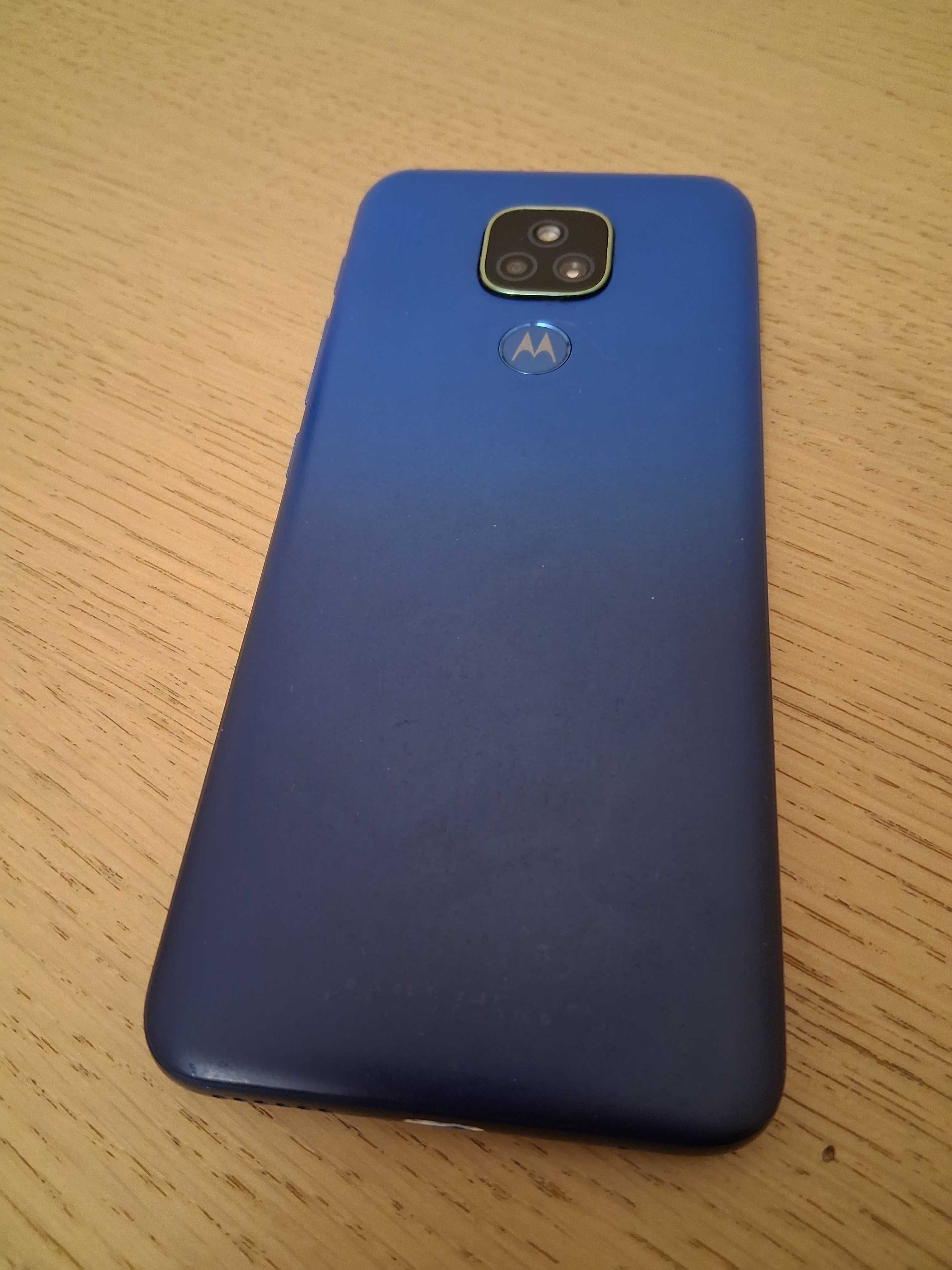 Топ телефон Motorola e7 plus