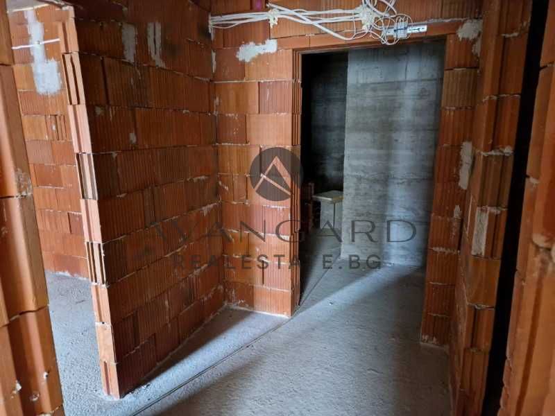 оф.23483 Двустаен с акт 14 в малка бутикова сграда/ Смирненски